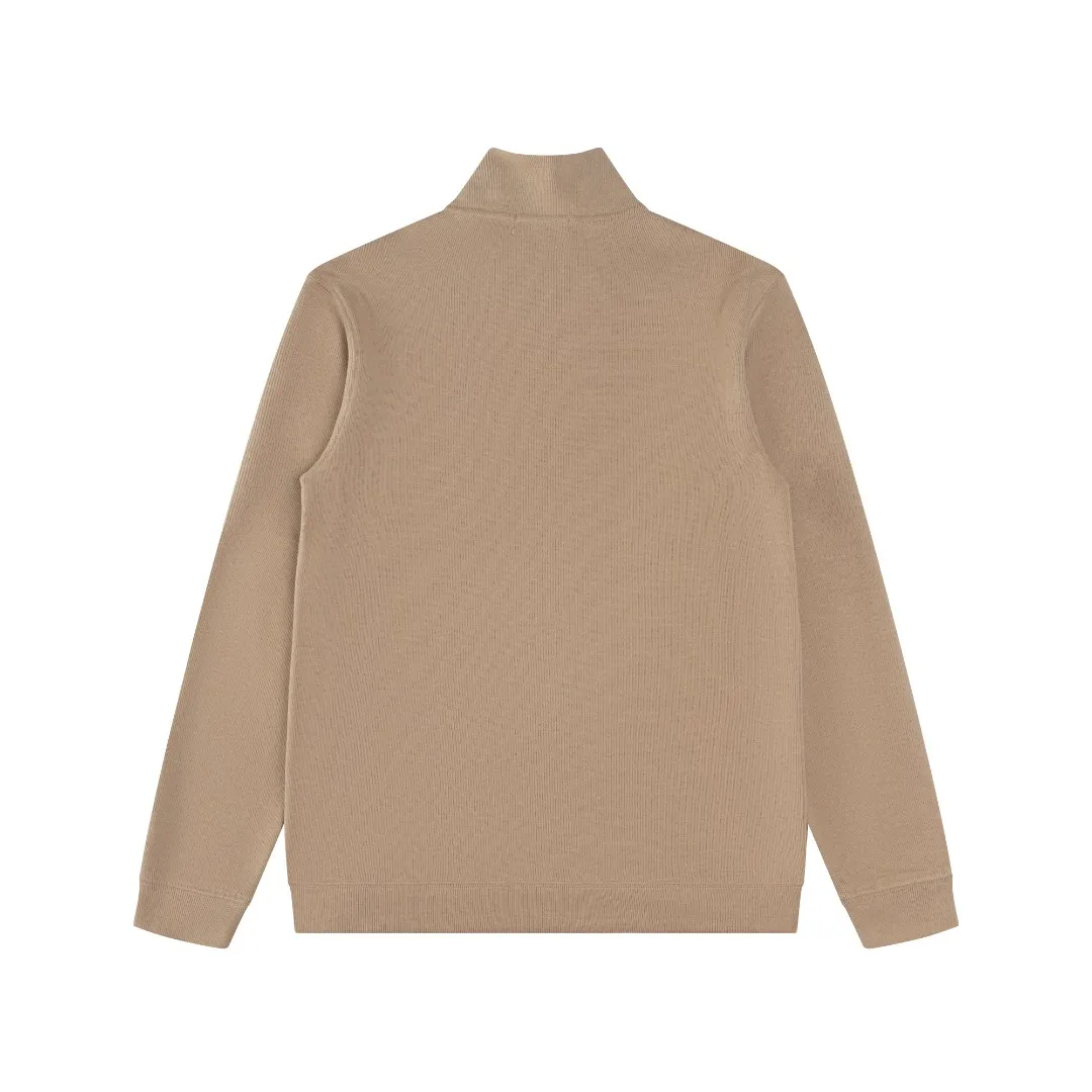 P230 #R97 Ralph lauren twelve-color embroidered pony logo half-zip high-neck long-sleeved knitted sweatshirt. The same style for men and women. The new half-zip sweatshirt for couples to wear in autumn is here! This kind of sweatshirt is really popular this year, even more popular than the hooded sweatshirt. Open the zipper and it can be used as a large lapel, which makes it more fashionable. The color of the classic design of the little war horse on the chest is matched with the embroidery. The simple zipper design echoes the brand logo, so you don’t need to match too much. The sweater version is loose enough! The fabric is custom-woven and dyed 100 cotton. 320g high gram weight 100% cotton knitted cotton with a certain thickness. The fabric is soft and comfortable, and the three-dimensional fabric is full of texture. The stitching is three needles and five threads, which is beautiful and strong. The pattern is also good. Although it is loose, it does not look bulky! - It is not a popular color scheme on the street. The color is pure and highly recommended. The upper body has a particularly high rate of turning heads. Loose style. Big drop shoulder OS style. Same style for men and women. Couple wear. Versatile and practical! Color: Gray, navy, khaki, green label, oatmeal brown label, apricot, black, army green, burgundy, pink, dark gray, light blue, white. Size: S M L XL Length: 70/72/74/76 Bust: 53.5/55.5/57.5/58.5 Shoulder width: 44/45/46/47 Sleeve length: 61/62/63/64